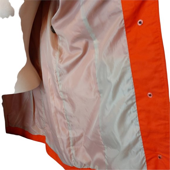 Eddie Bauer Coat /Rain - Size L - Length 35'' 50$ Good Condition - Color Salmon - Picture 9 of 10